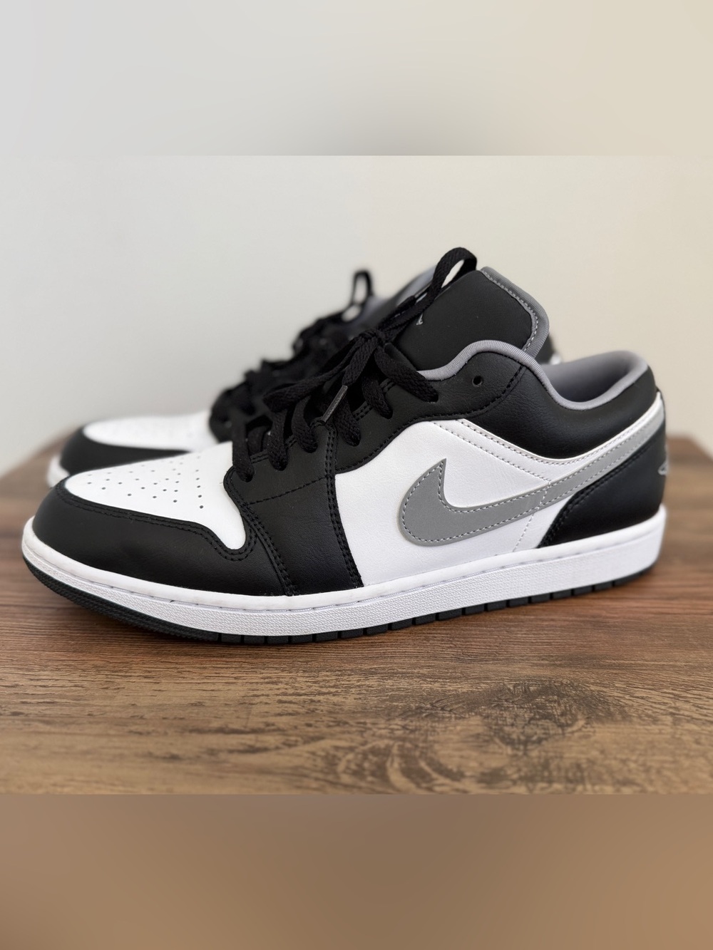 MEN'S AIR JORDAN RETRO 1 LOW